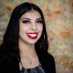 Meet your Posher, Elysia